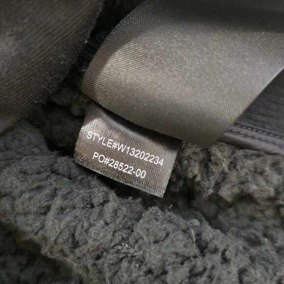 prAna Women’s Quilted Fleece Vest Small Black Cowl Neck Outdoor Hiking - Picture 9 of 9